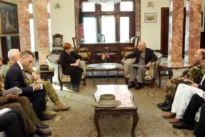 President Ghani Met Australian Defense Minister 300x200