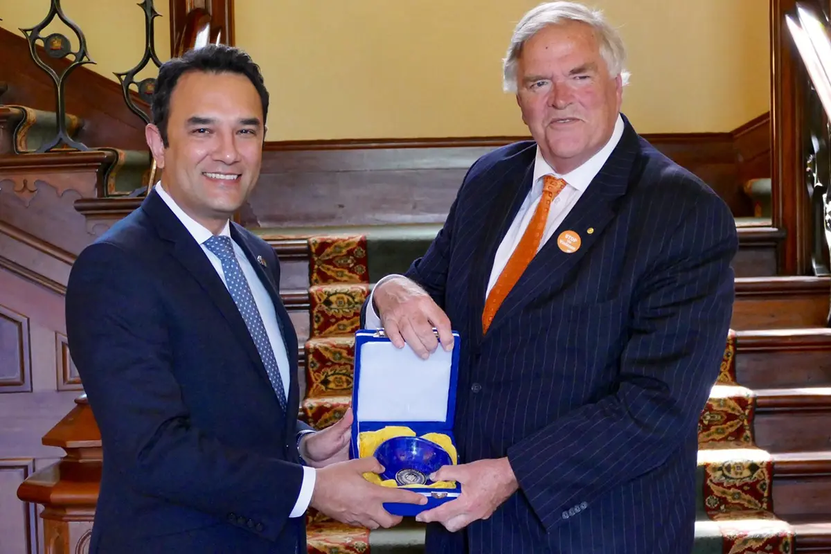 Ambassador Waissi Calls On The Governor Of Western Australia