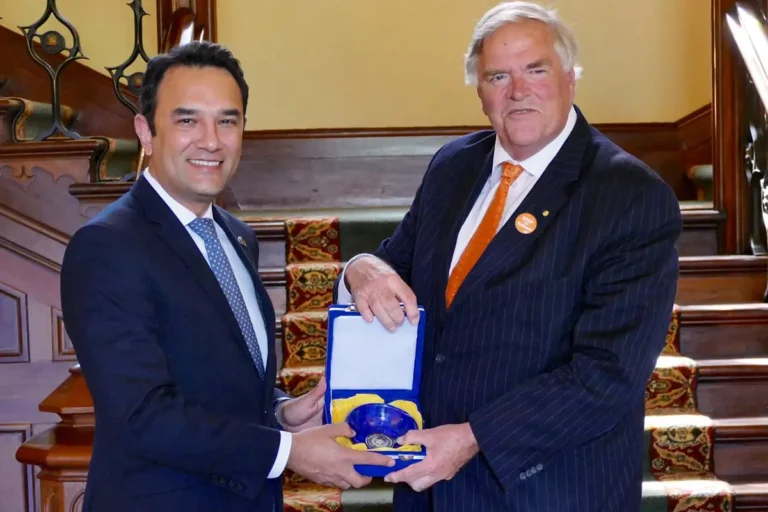 Ambassador Waissi Calls On The Governor Of Western Australia 768x512